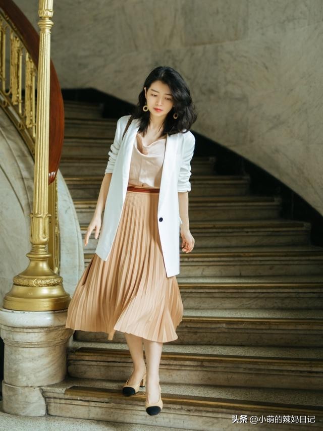 三木半身裙新款春秋,三木大码冬显瘦不规则毛呢半身裙