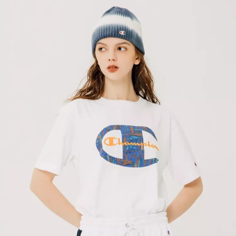 运动休闲3折起！VIP感恩季~专属福利尽在王府井奥莱机场店