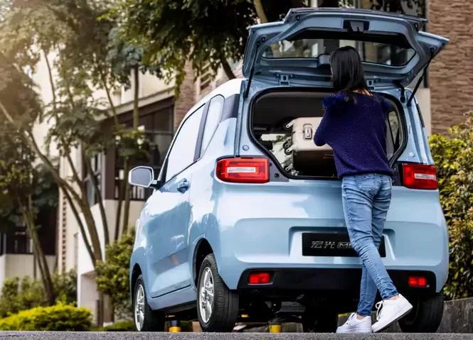 目前十万左右最好的六座纯电动车,五万左右最值得买的小型电动汽车