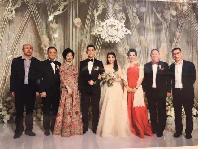 深圳神秘富豪的2000万劳斯莱斯,深圳神秘富豪为儿子结婚