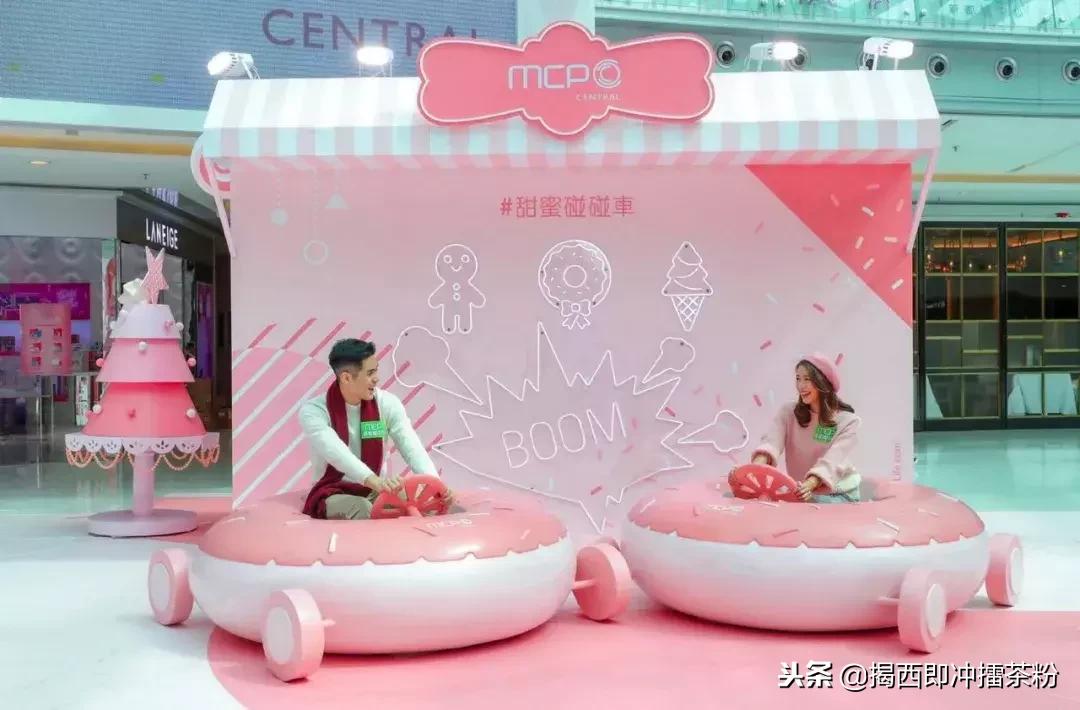 过分美丽！圣诞灯饰点亮香港：泰迪熊、比卡超、布丁狗陪你过圣诞