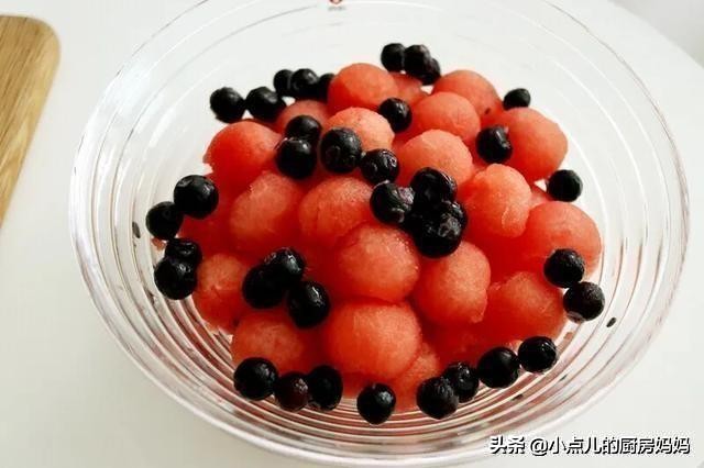 这个夏季西瓜最有仪式感的吃法,西瓜的高级吃法又简单又好吃