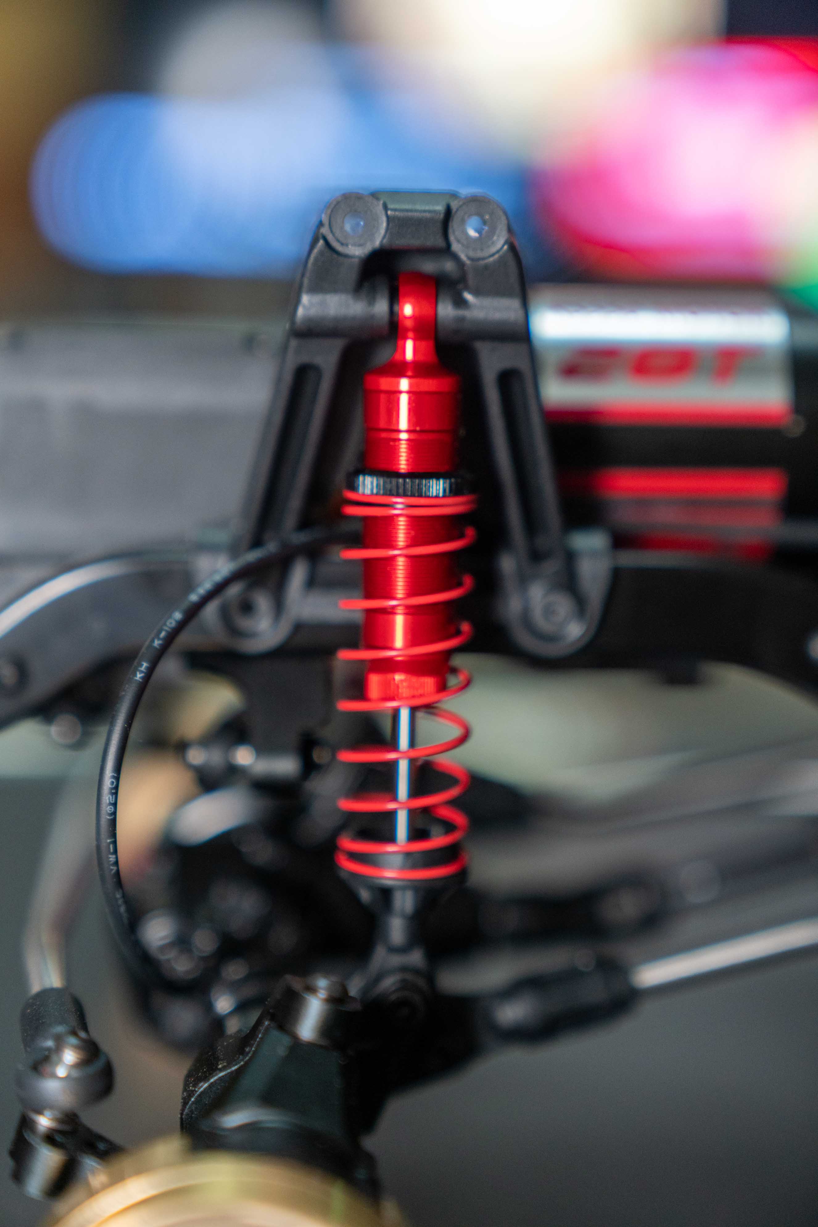 km4攀爬车怎么样,1比24牧马人攀爬车