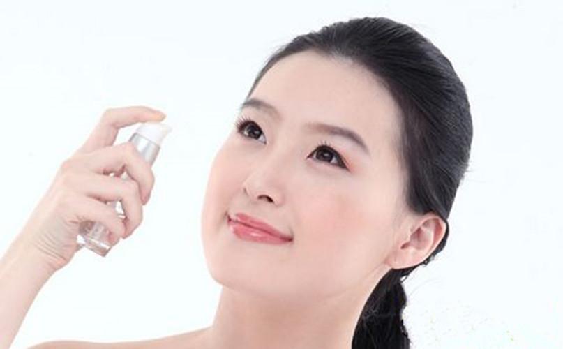 爽肤水化妆水精华水,爽肤水化妆水润肤水区别