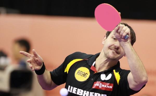 是为了吸引观众吗？五颜六色的乒乓球比赛：你甚至能看到粉色胶皮