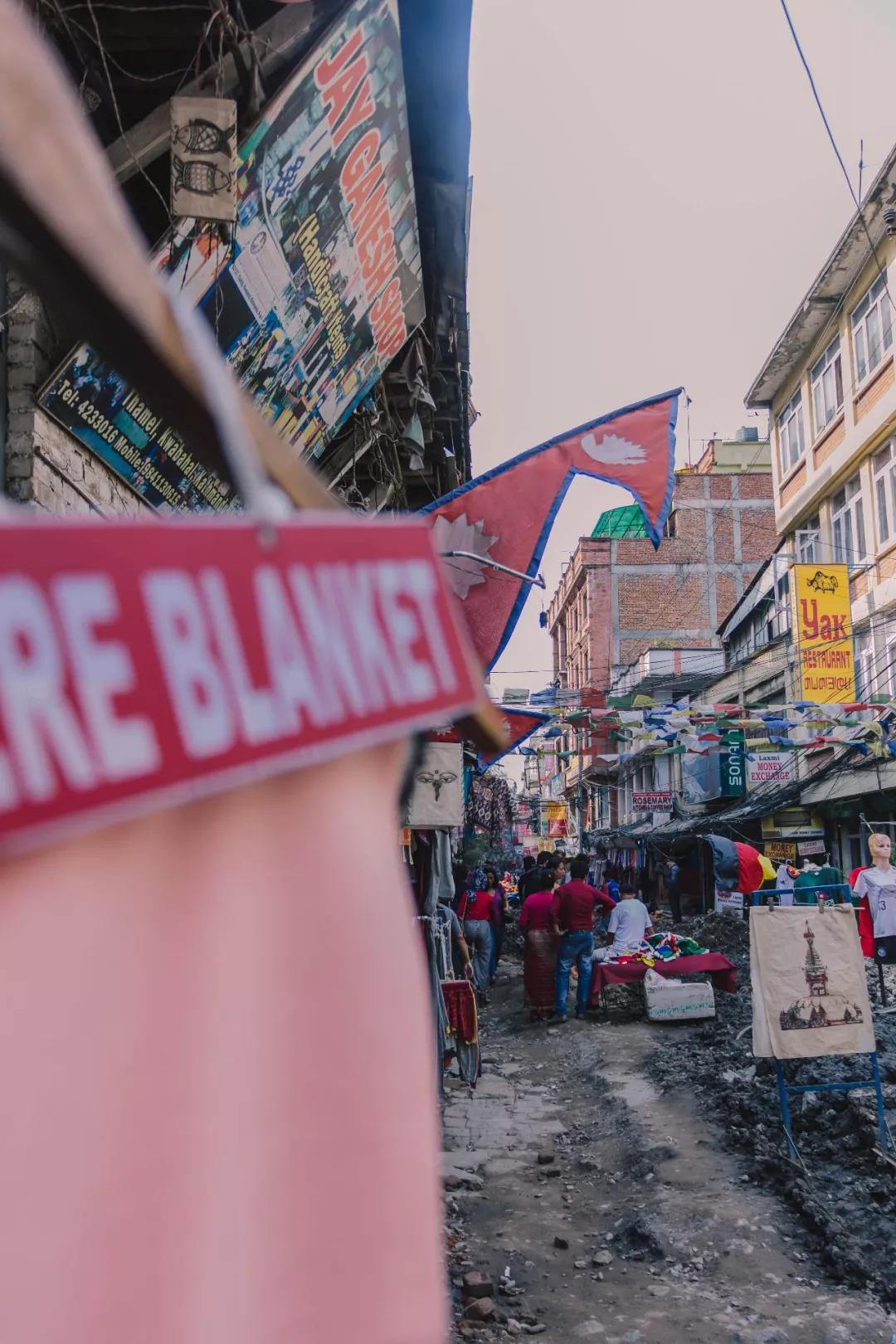 这个微笑国度，见人就夸漂亮，300元就能在天空滑翔