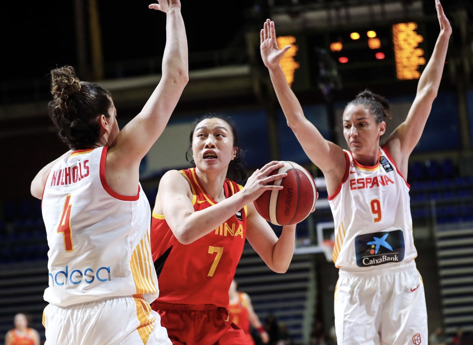 中国女篮大胜美国队全场回放,中国女篮大翻盘