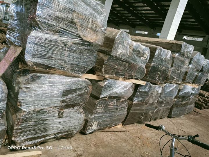 阔叶黄檀印尼黑酸枝家具,阔叶黄檀印尼黑酸枝是红木吗