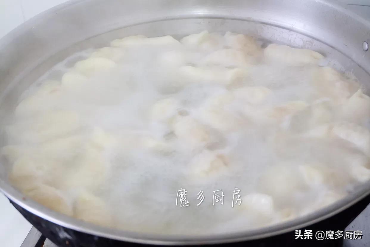 游子最想念的是回家的路,在外的游子想念家乡的美食