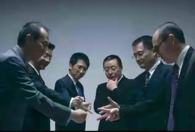 曹德旺评价潘石屹,曹德旺评价潘石屹夫妇小聪明