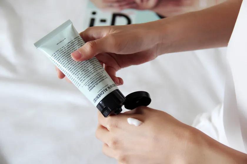 只要小几百就能买到Acne平替，高逼格小*香众**薰和王一博同款