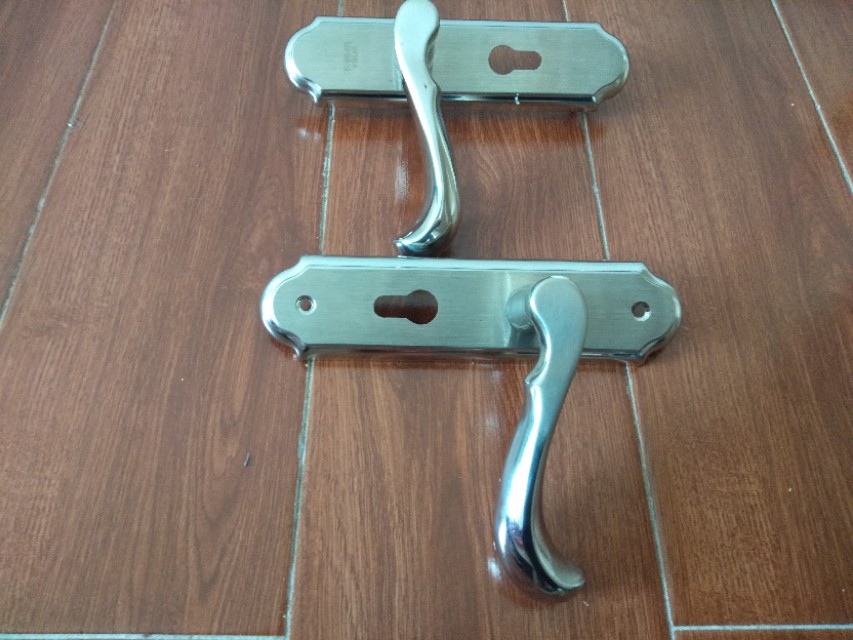 门锁坏了各种解决办法,门锁坏了怎么办最快最好方法