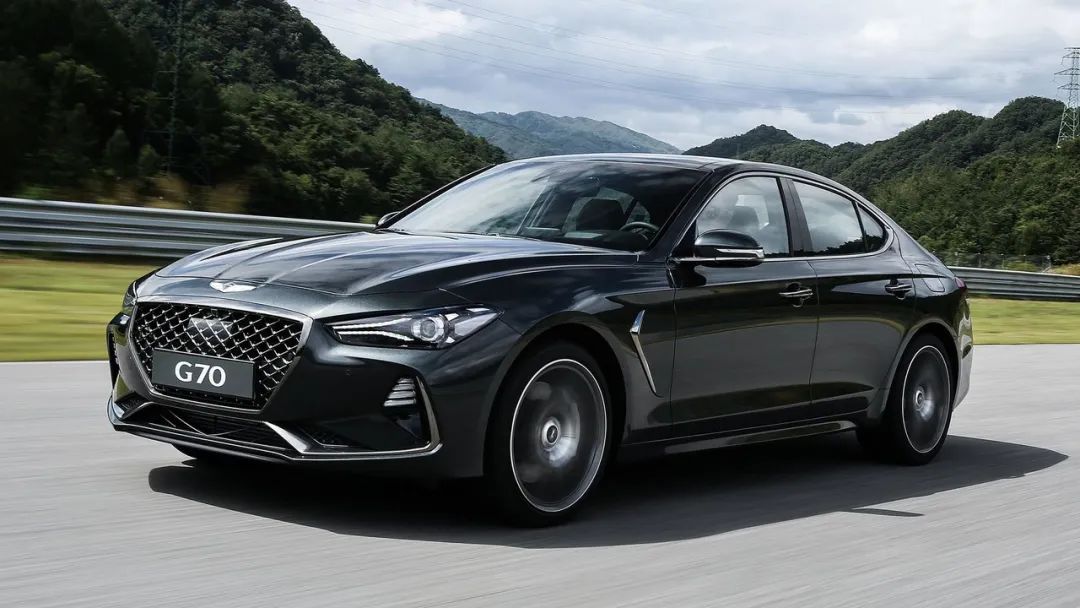 现代捷尼赛斯300,超雷克萨斯的车