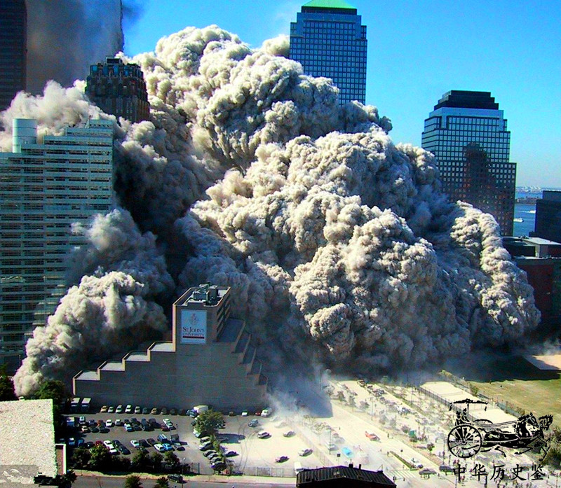 “9.11”事件真实老照片：男子绝望从106层跳下，小布什垂头丧气
