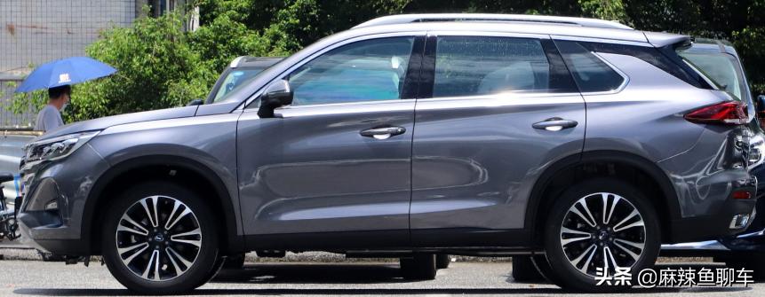 「辣评传祺GS5」只两个气囊，1.5T动力不够，很帅卖得很惨