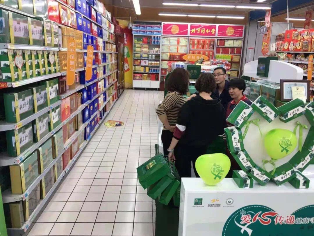 别人有口臭你怎么告诉他,我该不该告诉好朋友他有口臭