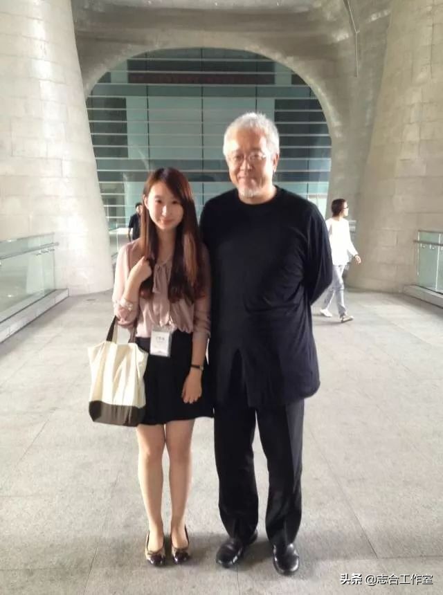 在上海的年轻人靠什么生活,上海明珠美术馆工作如何