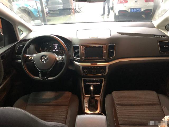 大众夏朗稳重大气，舒适来袭