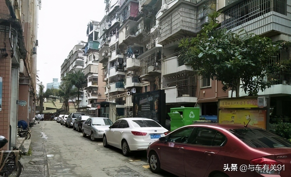 车牌被偷别着急,车牌被偷去车管所补办要多久