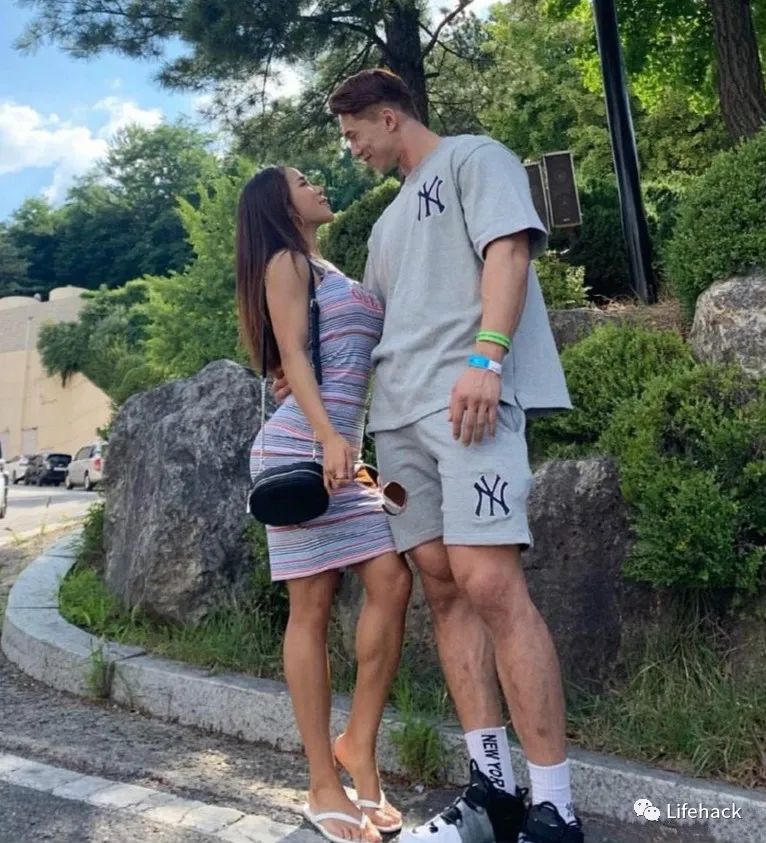 肌肉男女实力强啪，帅翻整个健身圈