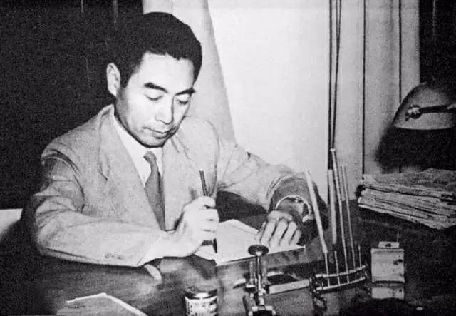 海棠依旧|永远怀念我们的周总理