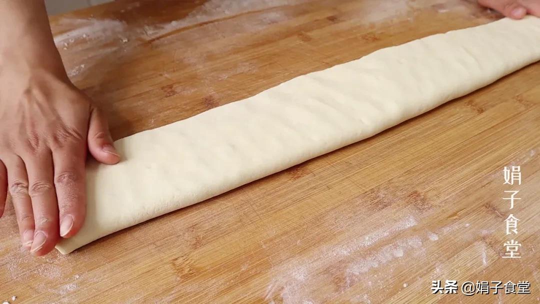 简单的花卷的做法拧法,简单花卷的几种拧法图解