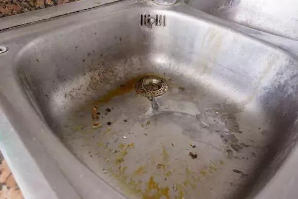 用久的锅生锈简单有效去除,太久不用的锅生锈的清洗方法