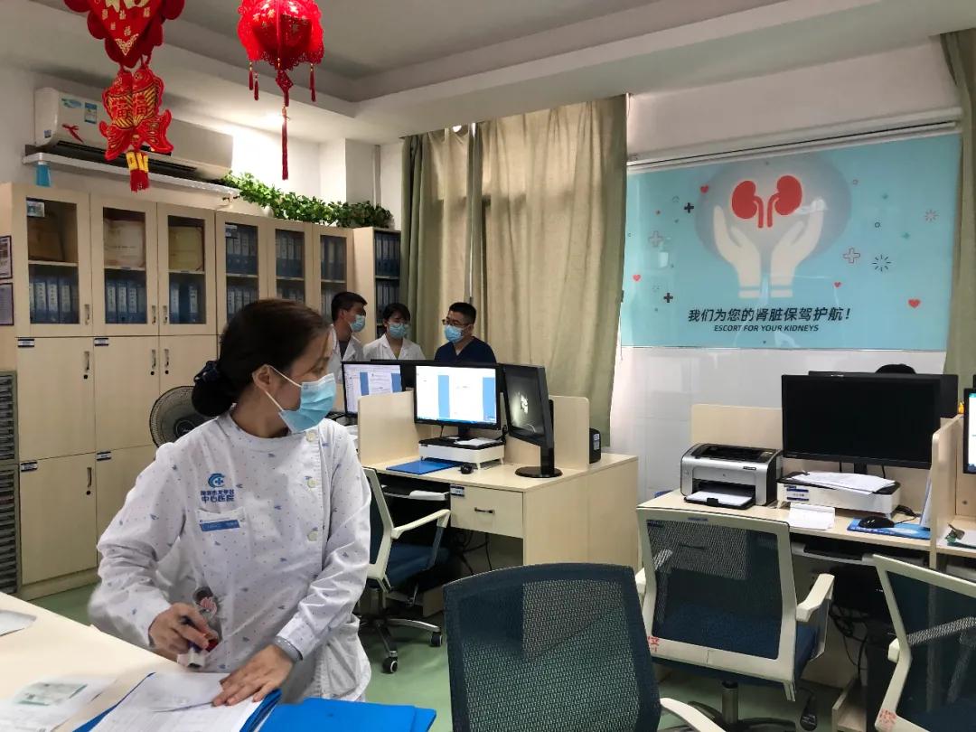 中暑温馨提示小视频,中暑安全小常识