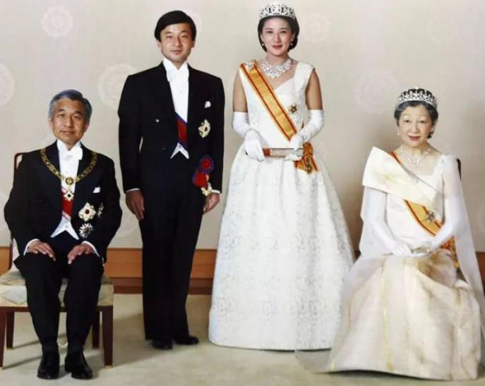 雅子成为太子妃不容易，因身高超过1米62，所以被日本皇室嫌弃