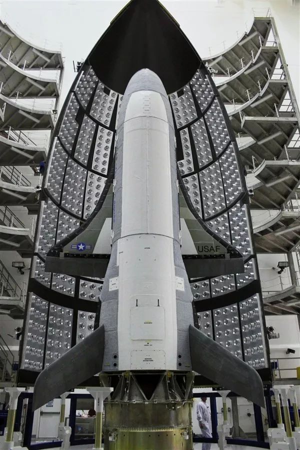 美军x37b太空飞机速度,美军x37b太空发射
