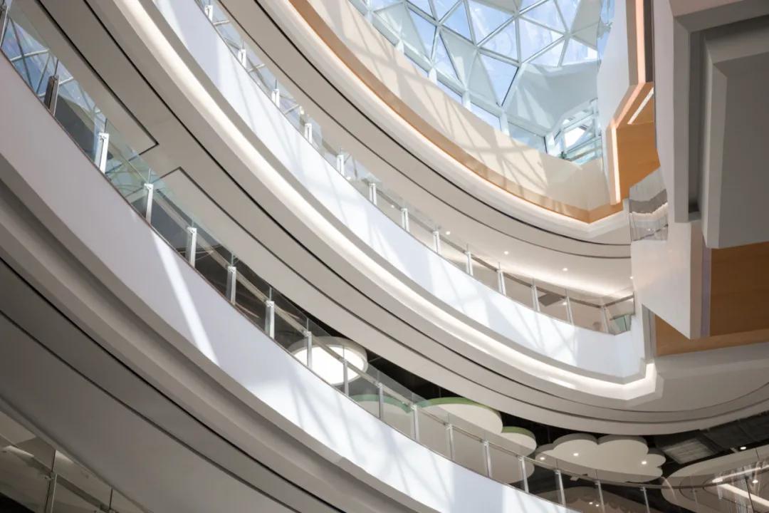 50000平米的购物中心,揭阳天虹购物中心五月天