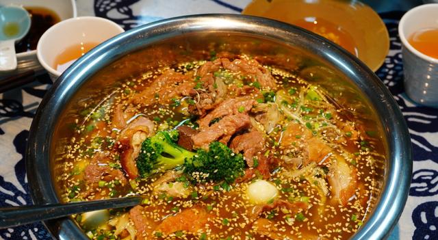 冒菜火锅麻辣烫钵钵鸡有什么区别,钵钵鸡串串麻辣烫区别