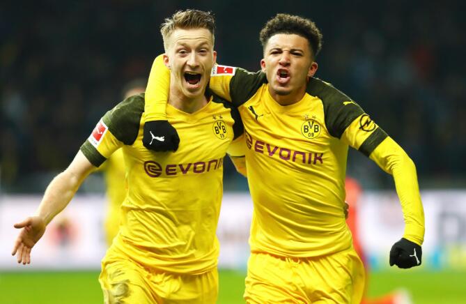 德甲回顾17-18赛季拜仁vs多特,德甲拜仁3-2客胜多特继续领跑