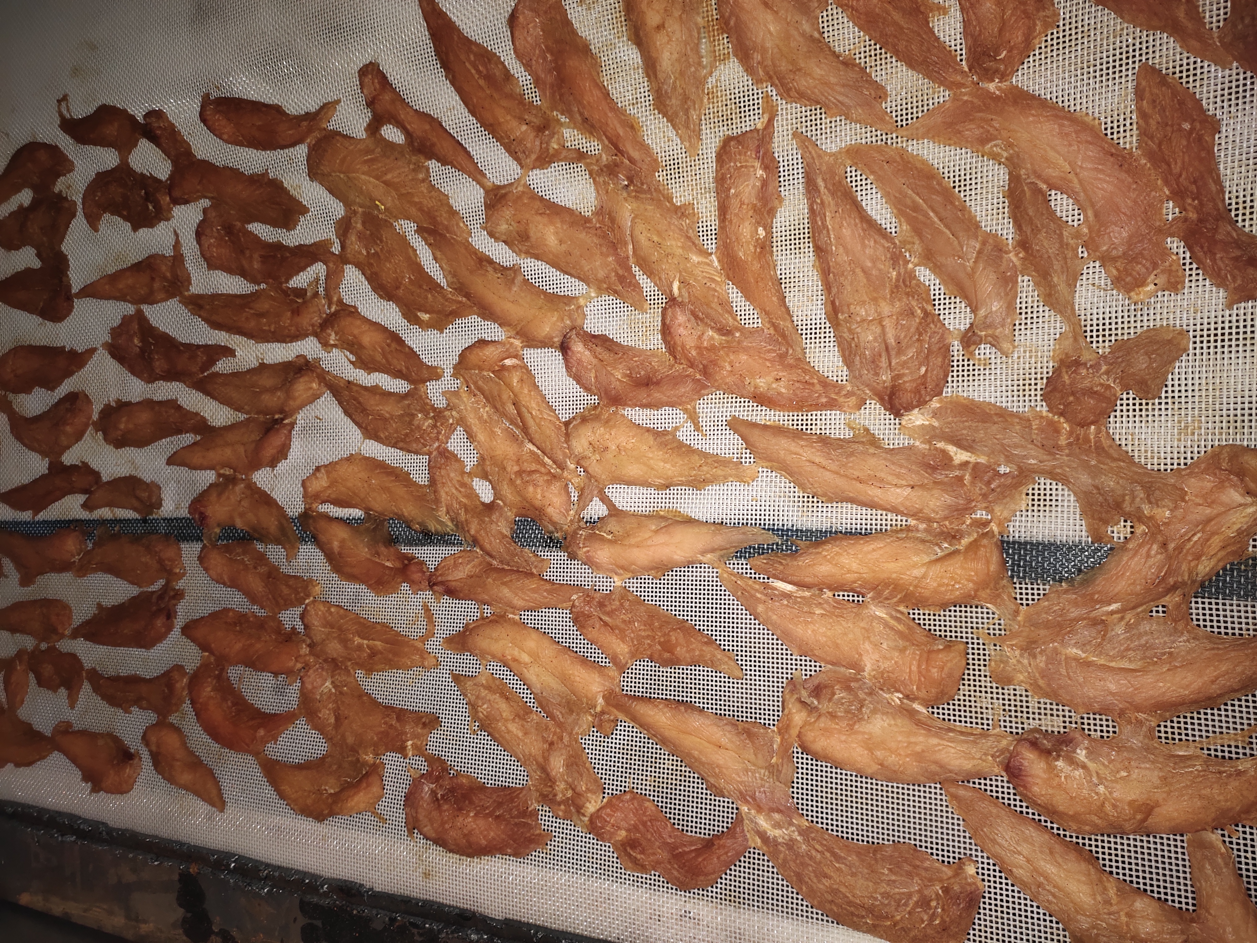 冻干鸡胸肉是烘干么,鸡胸肉烘干和烤干的区别