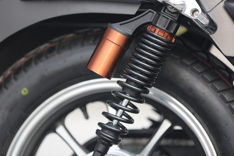 高性价比国产太子车，203cc单缸风冷，极速115，适合新手