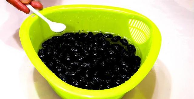 这4种水果营养丰富,这4种水果吃着不甜但含糖量很高