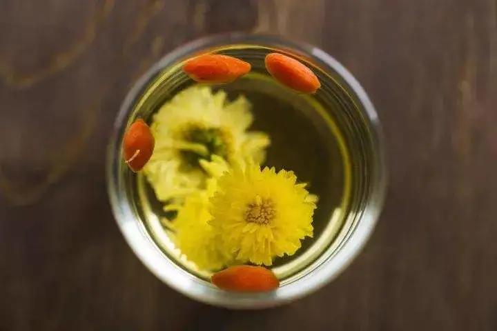 肝脏检查有肝病是怎么回事,如何辨别肝脏疾病七个症状