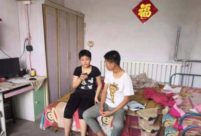 作为农村妈妈怎样教育好孩子,玩够了就会努力学习