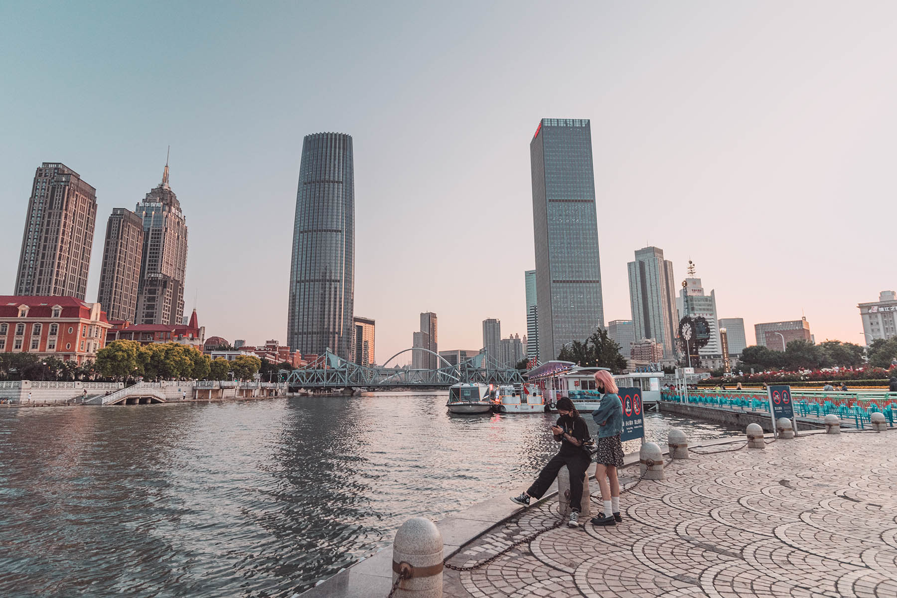 天津解放北路离哪个景点近,外滩为何被叫做远东华尔街