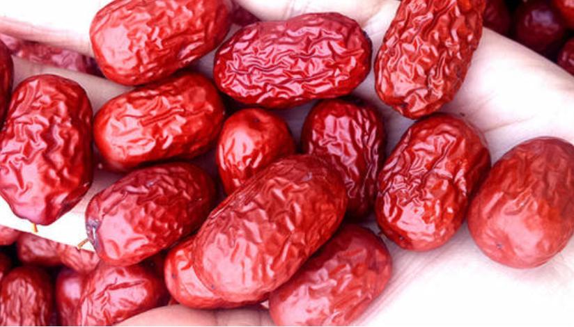 红枣是泡水好还是直接吃更有营养,红枣馒头的红枣要不要洗