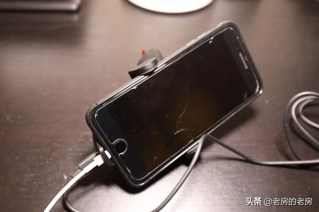 车载无线充电感应太灵敏,小米无线智能电动感应车车充