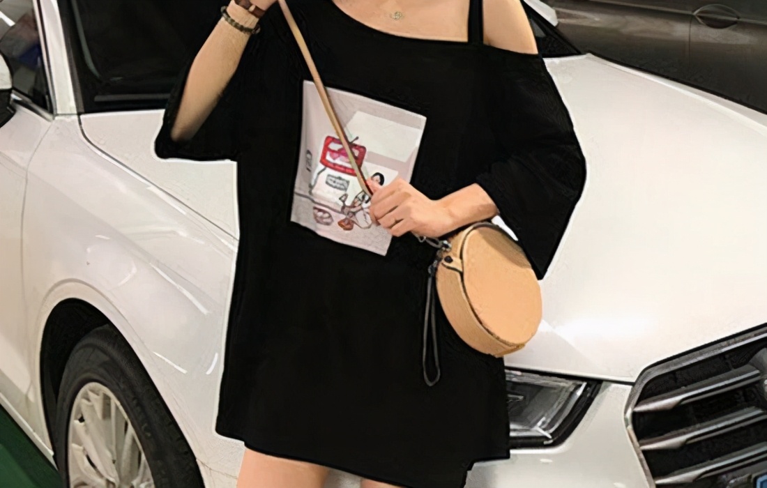 露肩上衣不让露肩穿法,露肩衣服可以不露肩穿法更好看