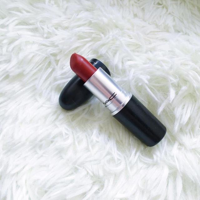 永远不会过时的大牌单品,永远不会出错的口红