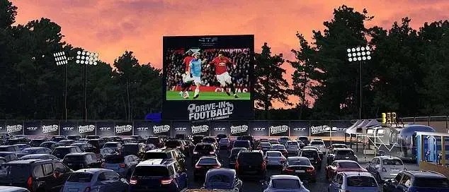 失去现场球迷呐喊助威声的足球赛，还有救吗？