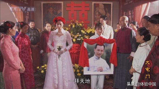 神剧《大宅门》，讲述了北京同仁堂的故事，也预言了当今的流行词