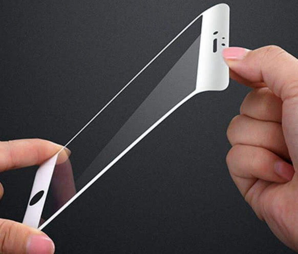 你的手机贴钢化膜了吗,贴钢化膜要把手机自带的膜撕掉吗