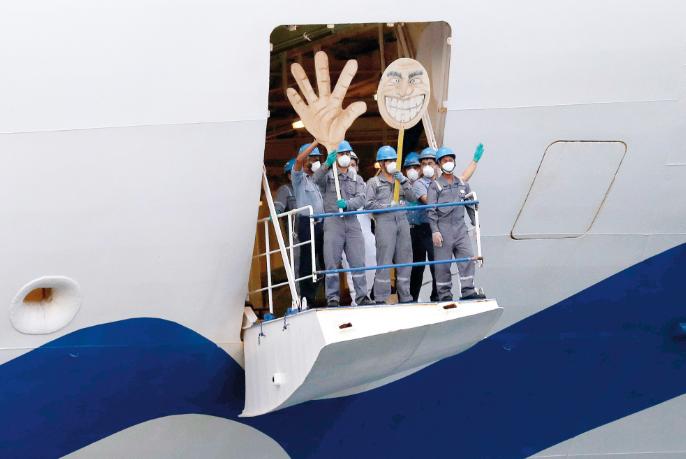 这群仍然被困海上、随时“爆炸”的人，不该被妖魔化