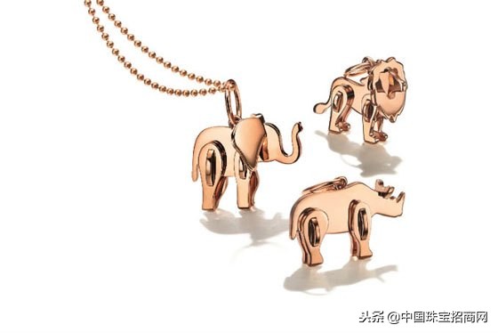 玫瑰金项链褪色如何处理,玫瑰金会掉色成金色吗