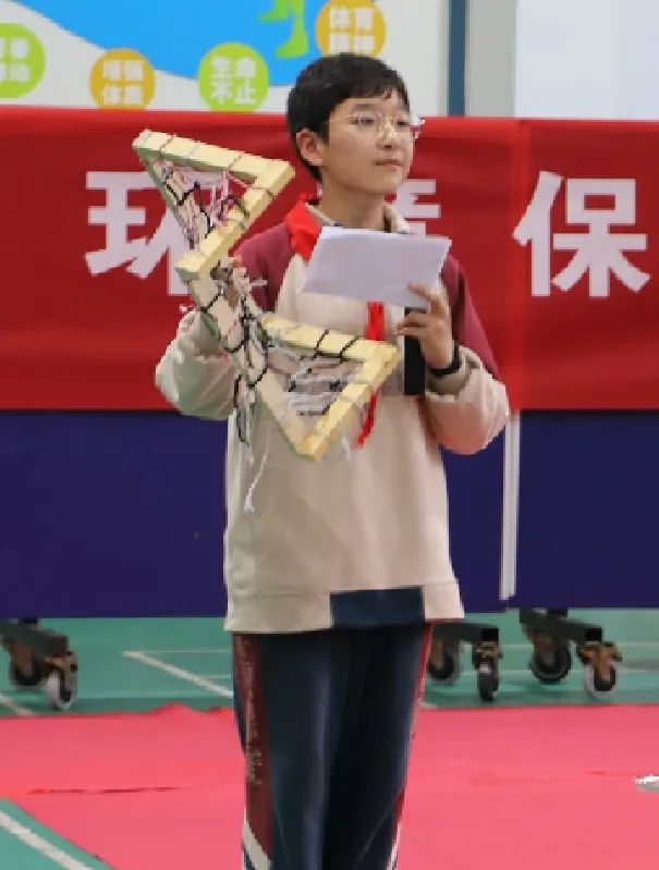 变废为宝垃圾分类创意作品小学,无废校园垃圾分类小制作