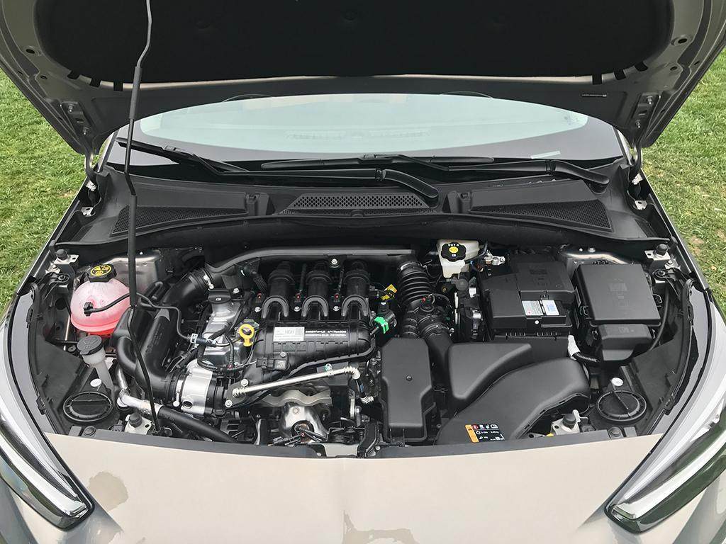 别克老凯越比新款好看,一代神车别克凯越